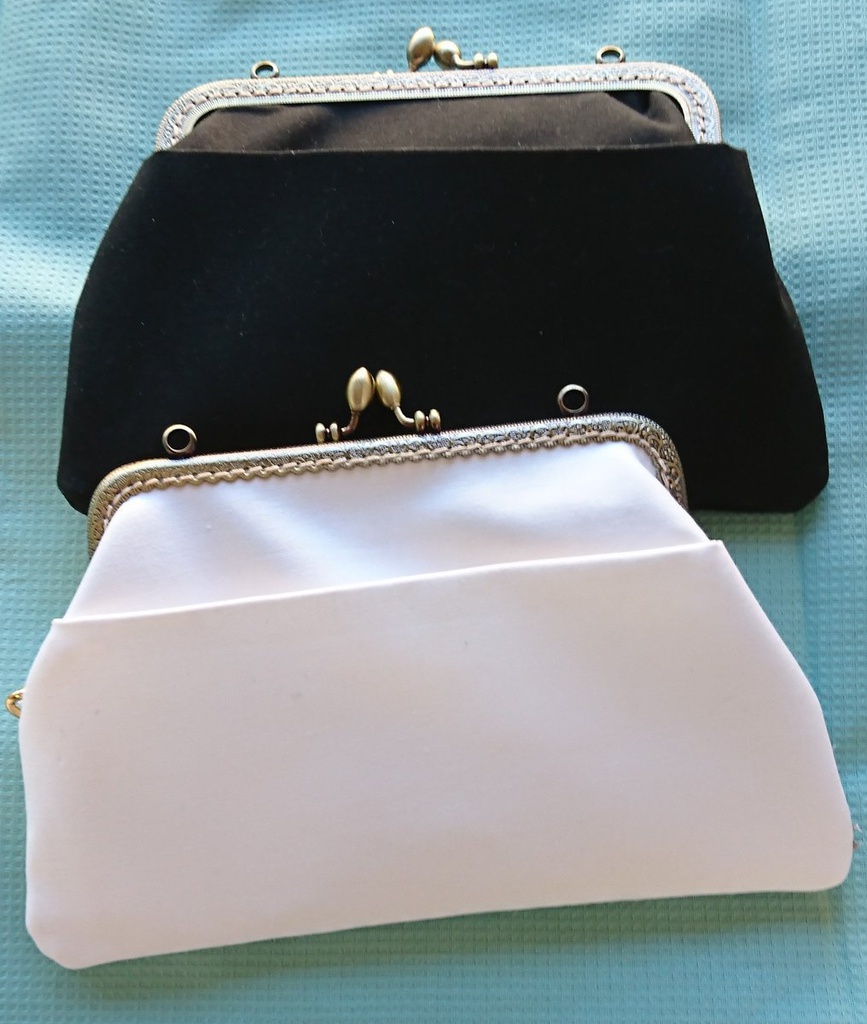 同人誌が素早く買えるがまぐちポシェット(鶴丸国永モデル)