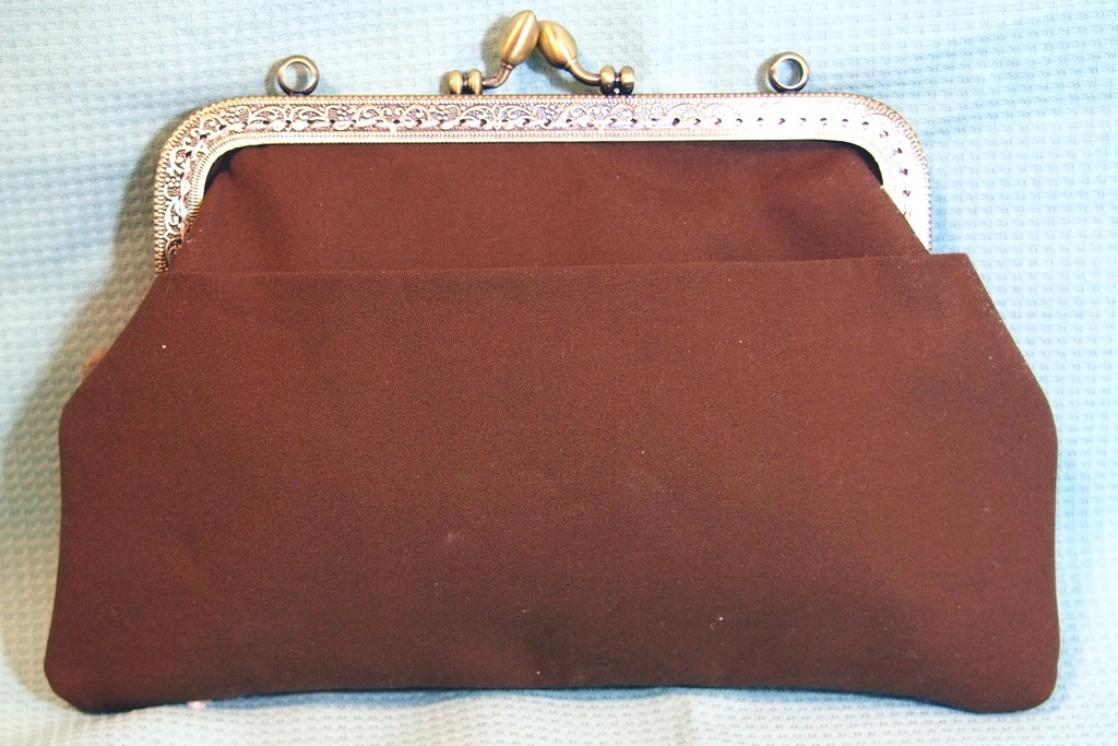 同人誌が素早く買えるがまぐちポシェット「大倶利伽羅モデル」