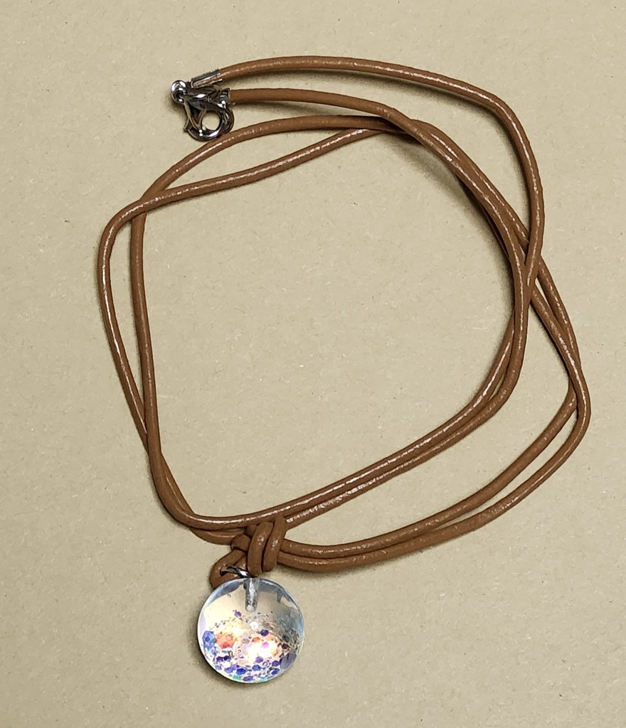 白玉のネックレス