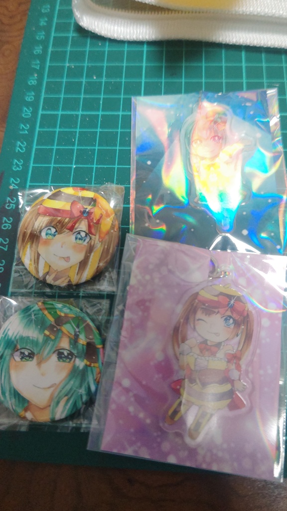 缶バッジ アクリルキーホルダー