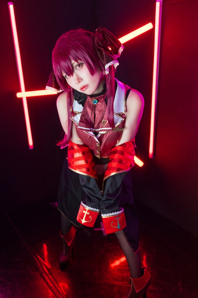 【C104新刊】ホロライブコスプレ写真集「Hologram Magic」