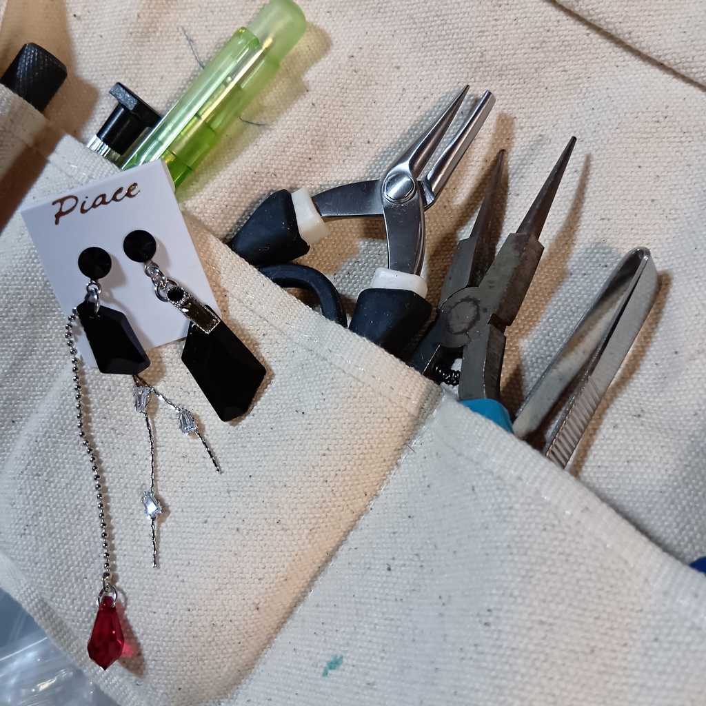 YOI　愛について〜エロス衣装イメージピアス