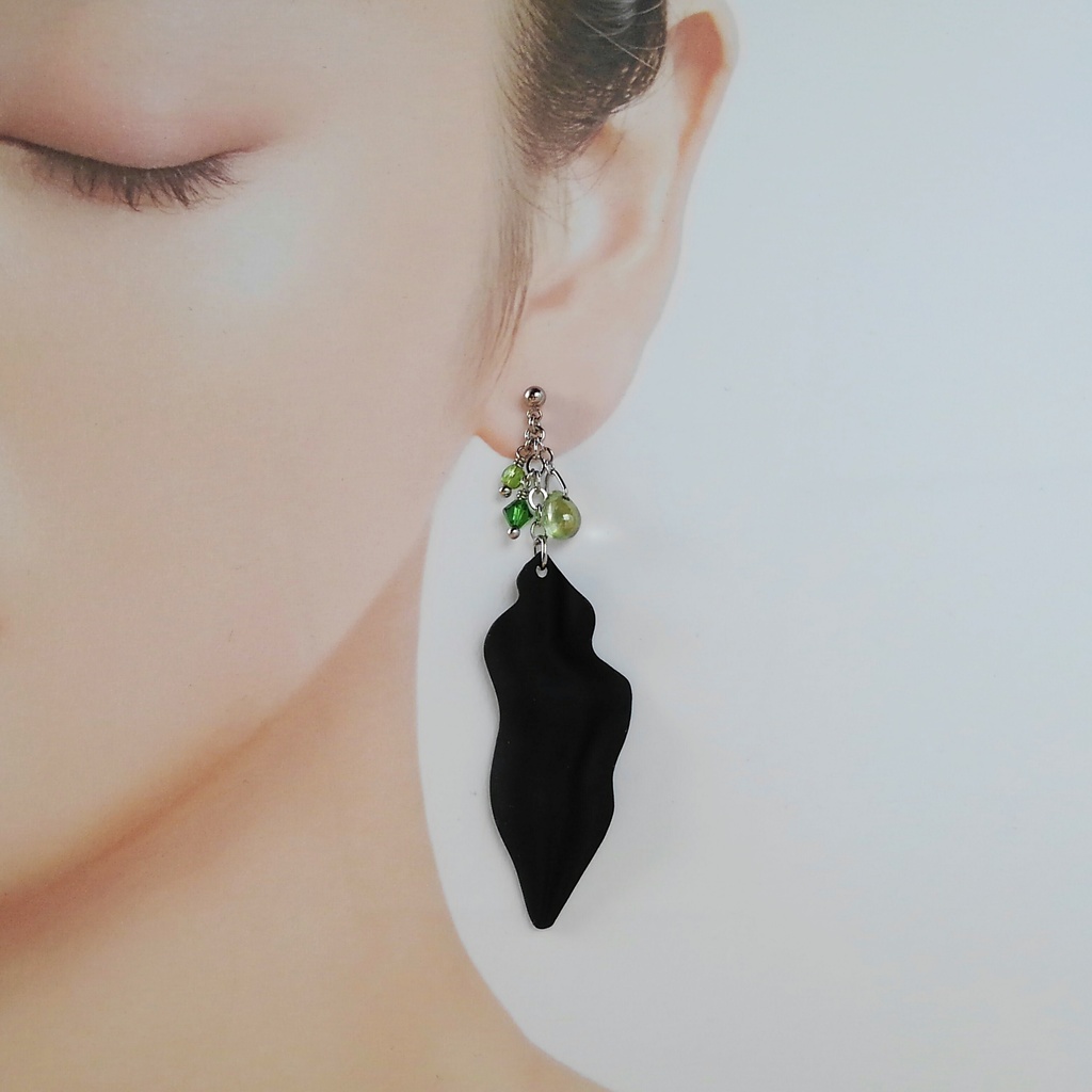 極上 ぺちり昆布 ピアス