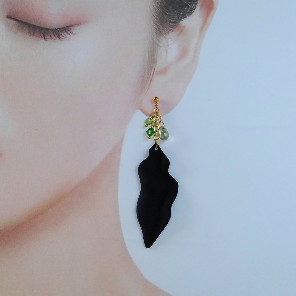 極上 ぺちり昆布 ピアス