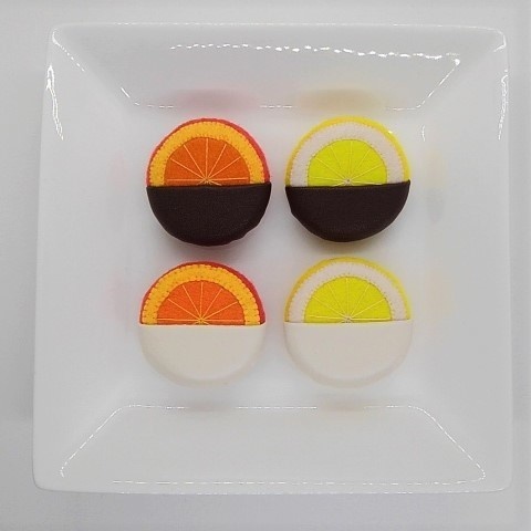 シトロネット・スイートチョコ ブローチ 39mm