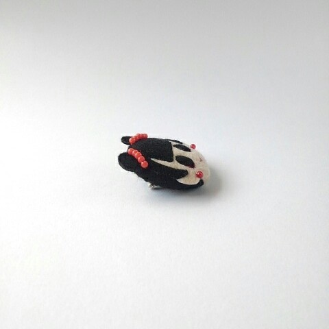 チャイナ・ガール ブローチ