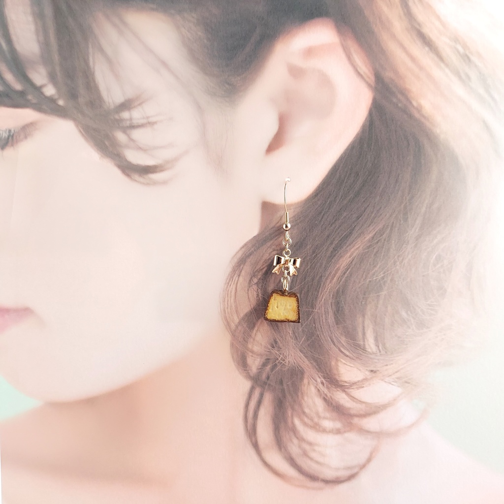 カヌレ ピアス/イヤリング