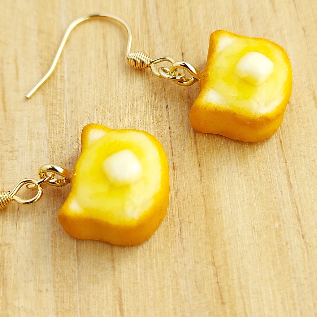 ねこトースト ピアス/イヤリング