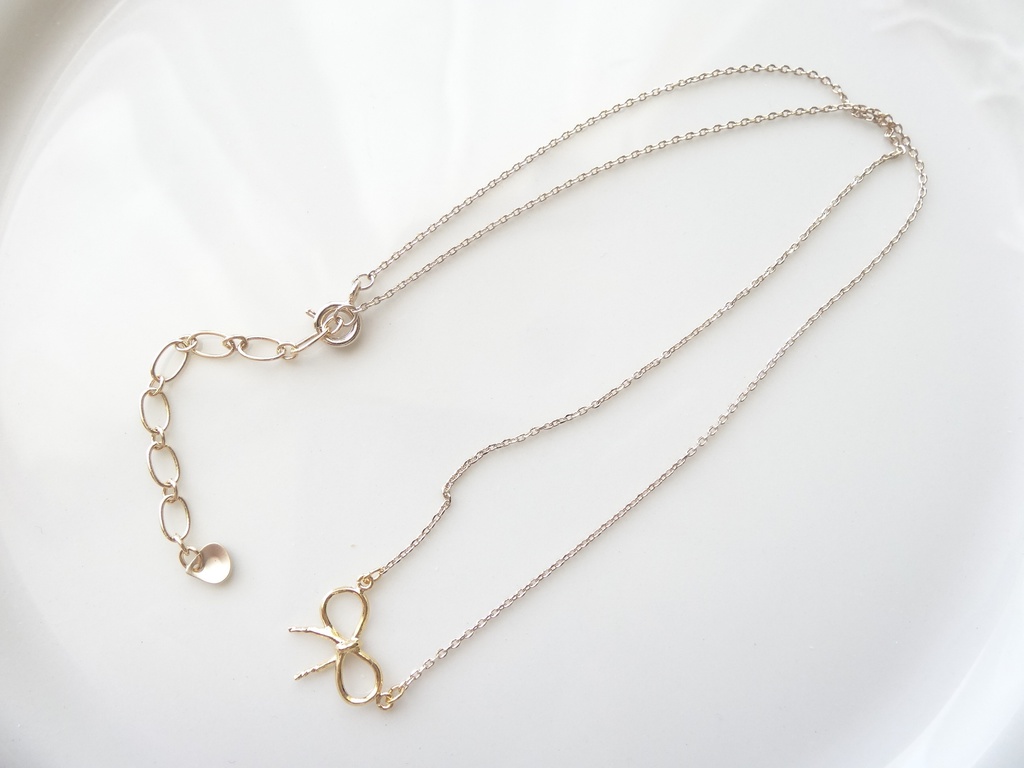 ゆるリボンネックレス