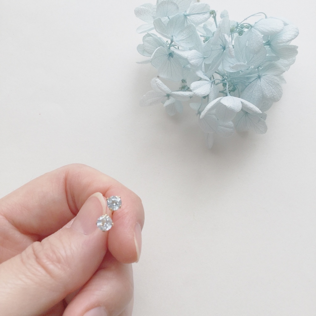 スカイブルートパーズ&K14gf 一粒ピアス