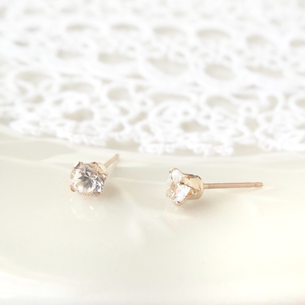 ホワイトトパーズ &K14gf 一粒ピアス