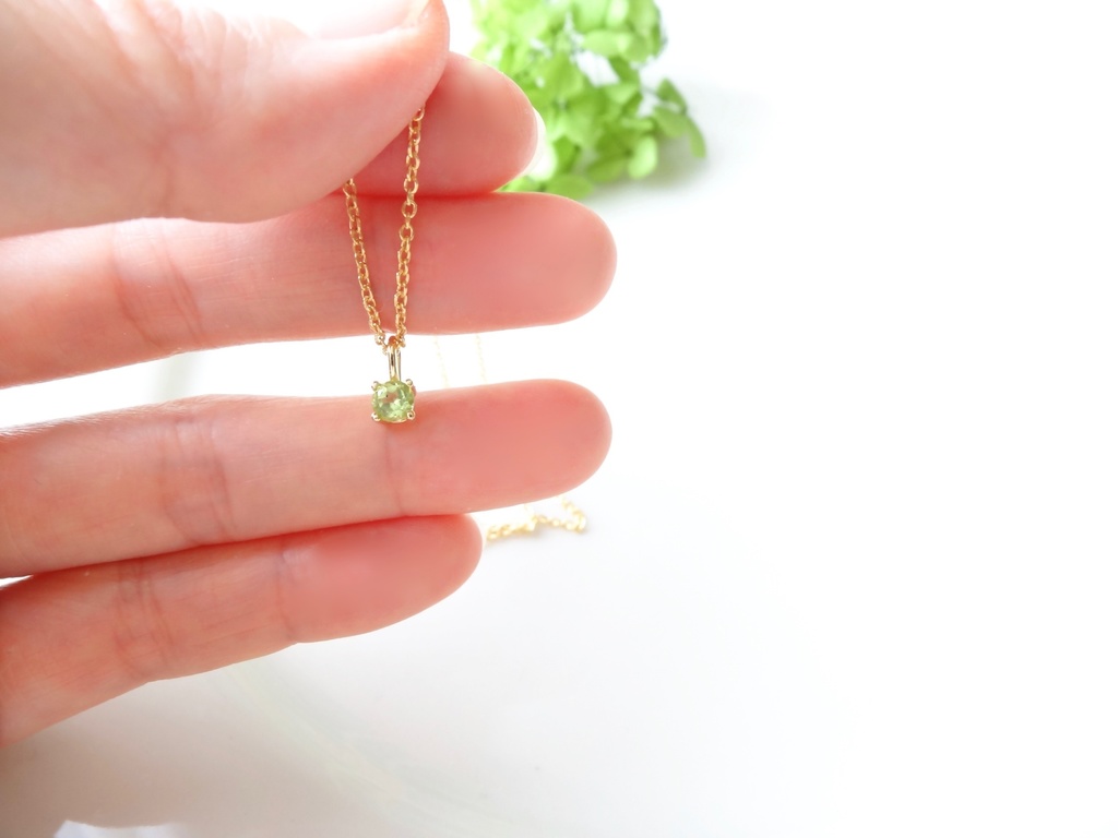 ペリドット&silver925/K18GP・リトルスター・ヴェルメイユ仕立て