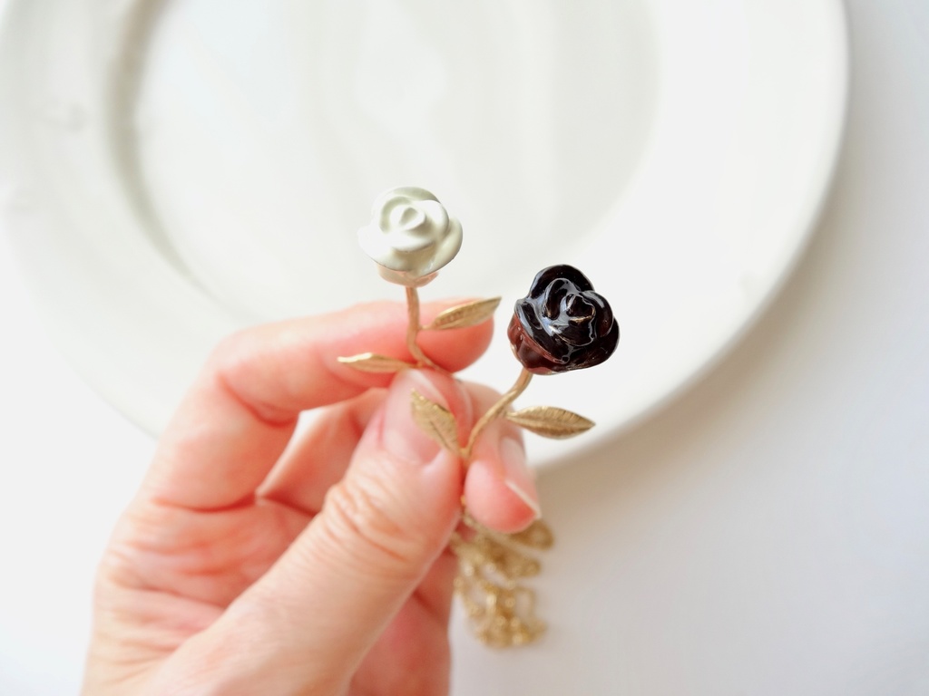 黒薔薇ネックレス/16KGP