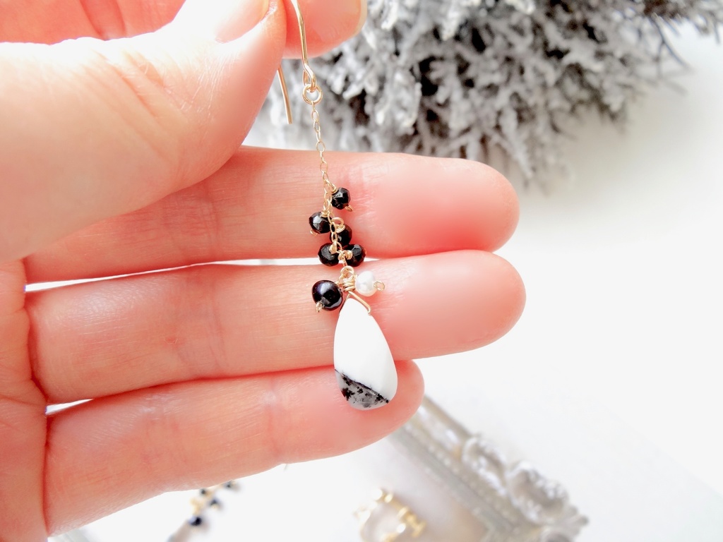 デンドライトオパールのピアス