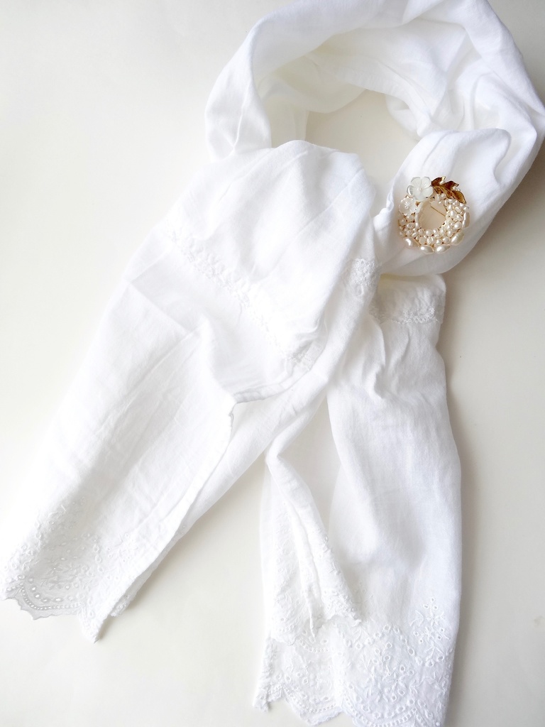 真珠と白蝶貝のお花のブローチ