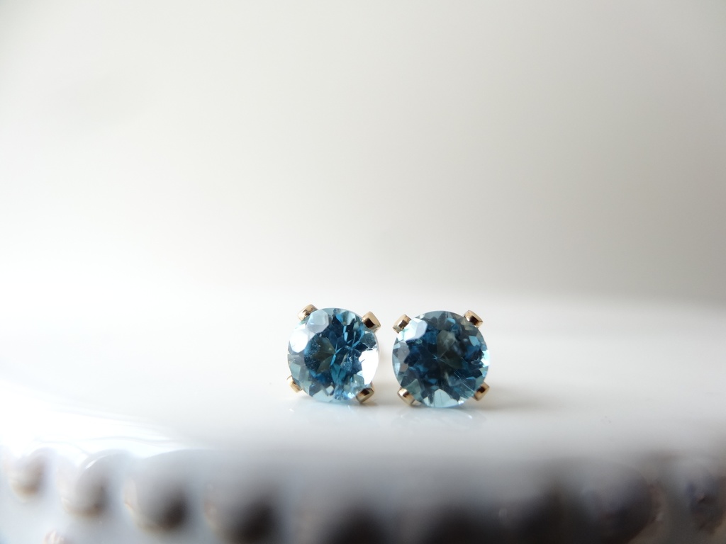 スイスブルートパーズ&K14gf 一粒ピアス