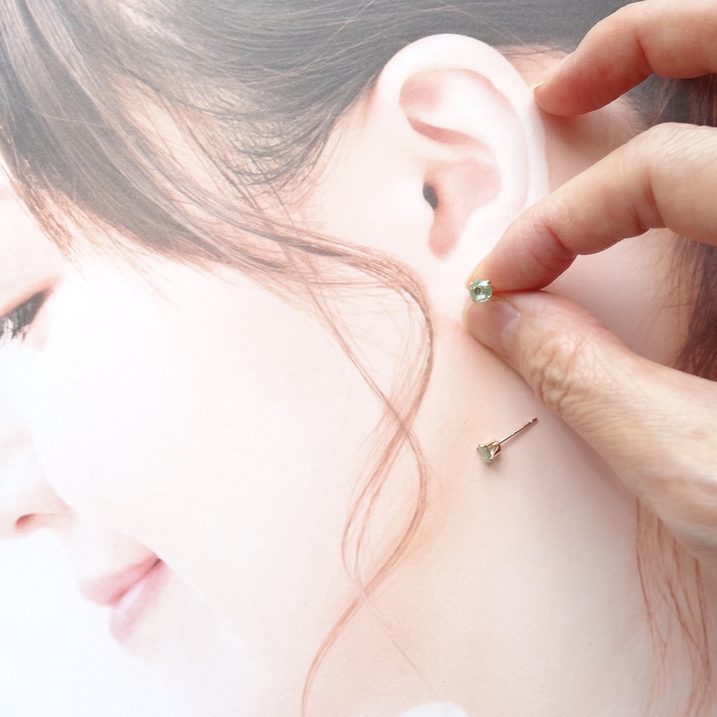 グリーンカイヤナイト&K14gf 一粒ピアス