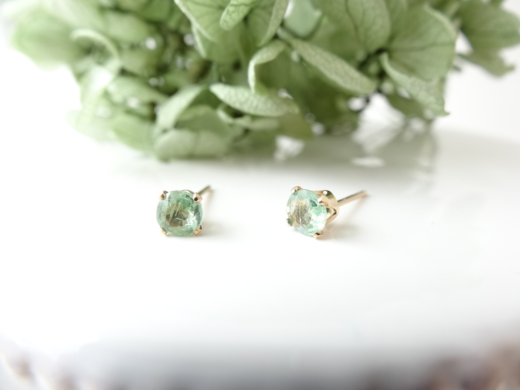 グリーンカイヤナイト&K14gf 一粒ピアス