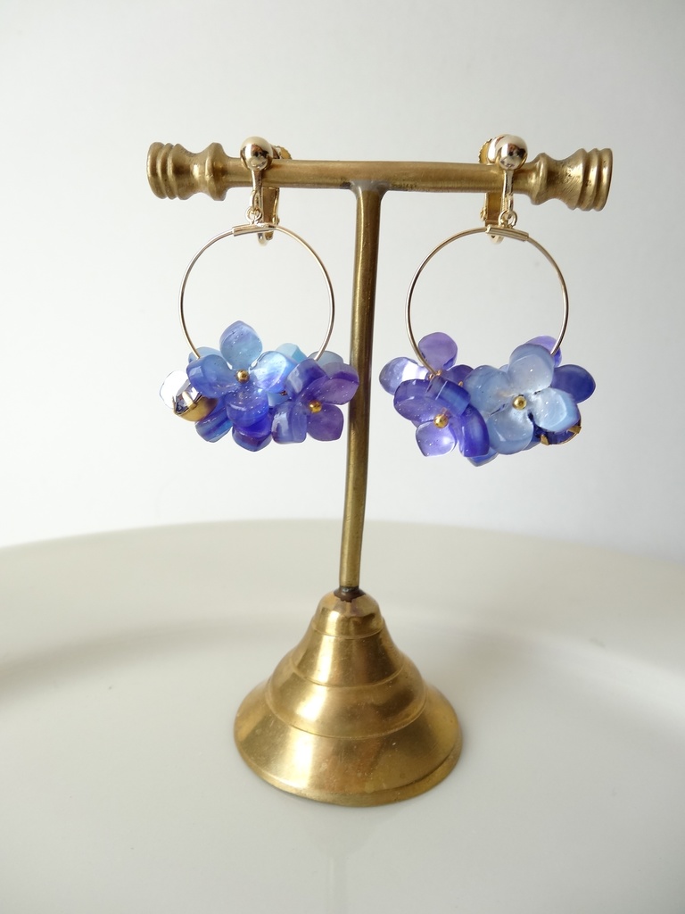 花ゆらイヤリングー青ー(ピアスOK)