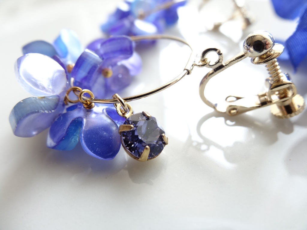 花ゆらイヤリングー青ー(ピアスOK)