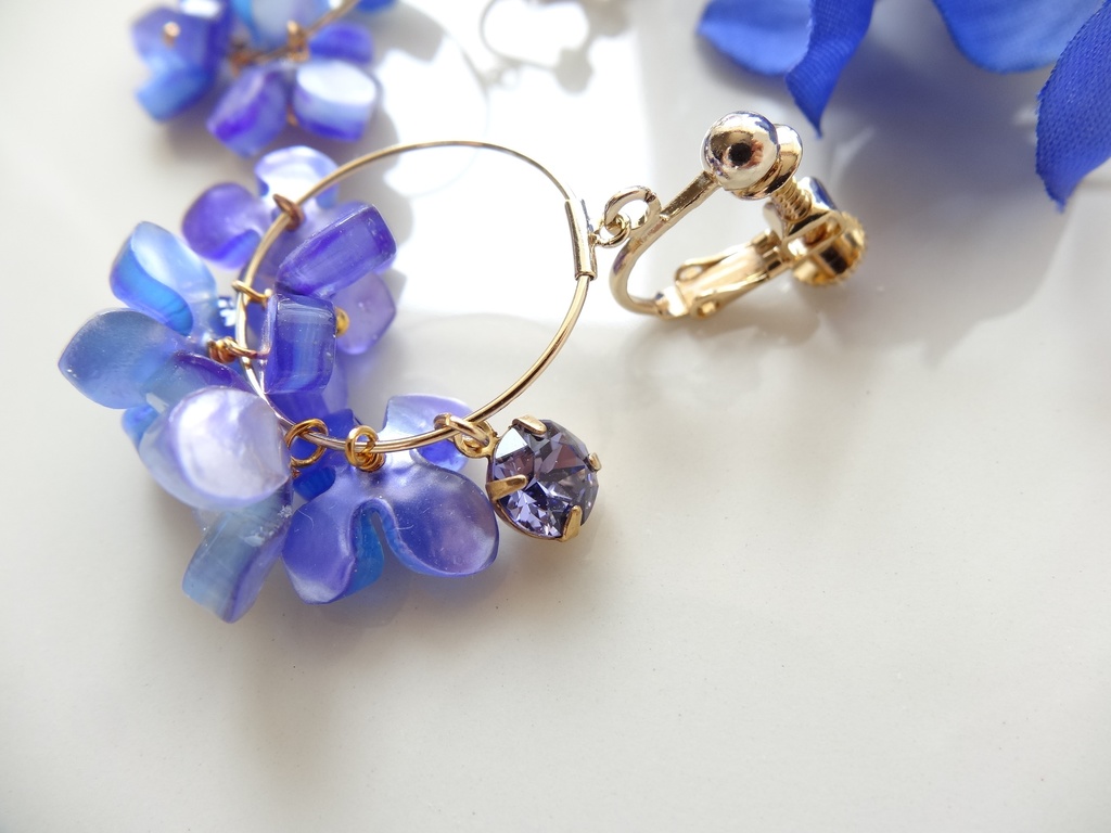 花ゆらイヤリングー青ー(ピアスOK)