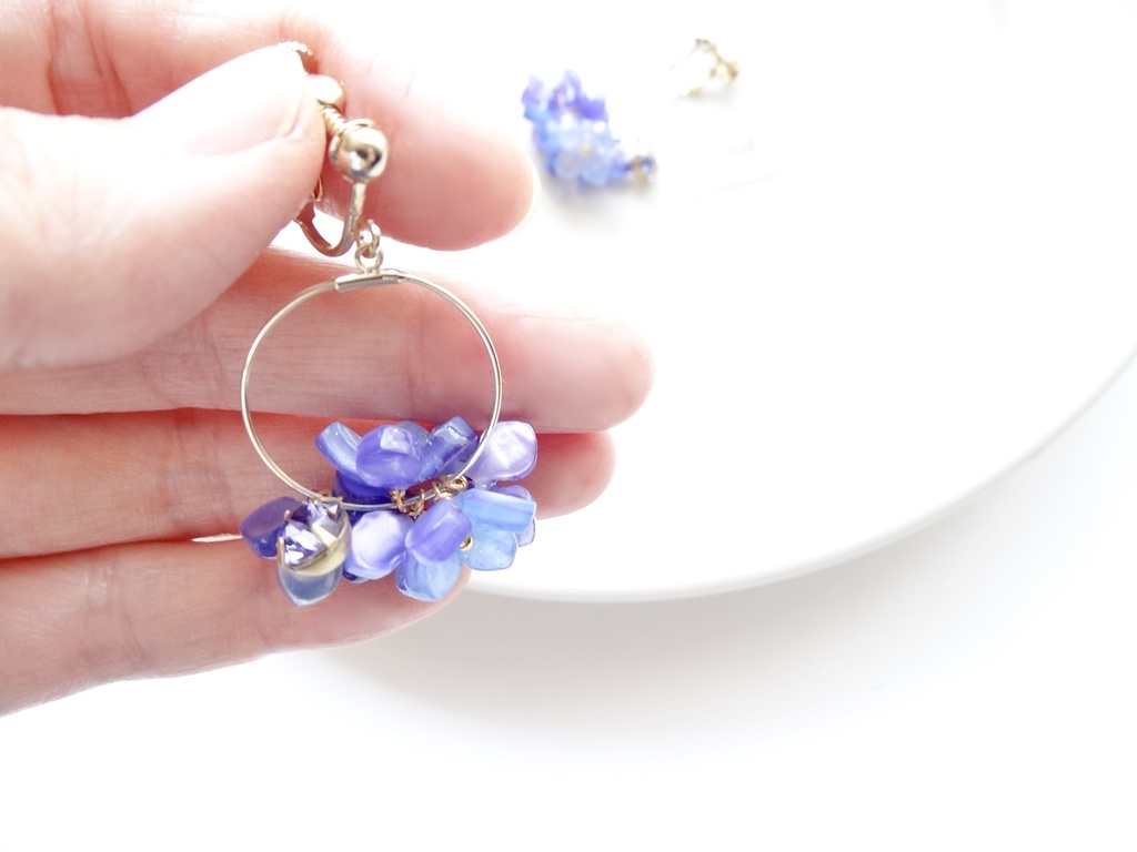 花ゆらイヤリングー青ー(ピアスOK)