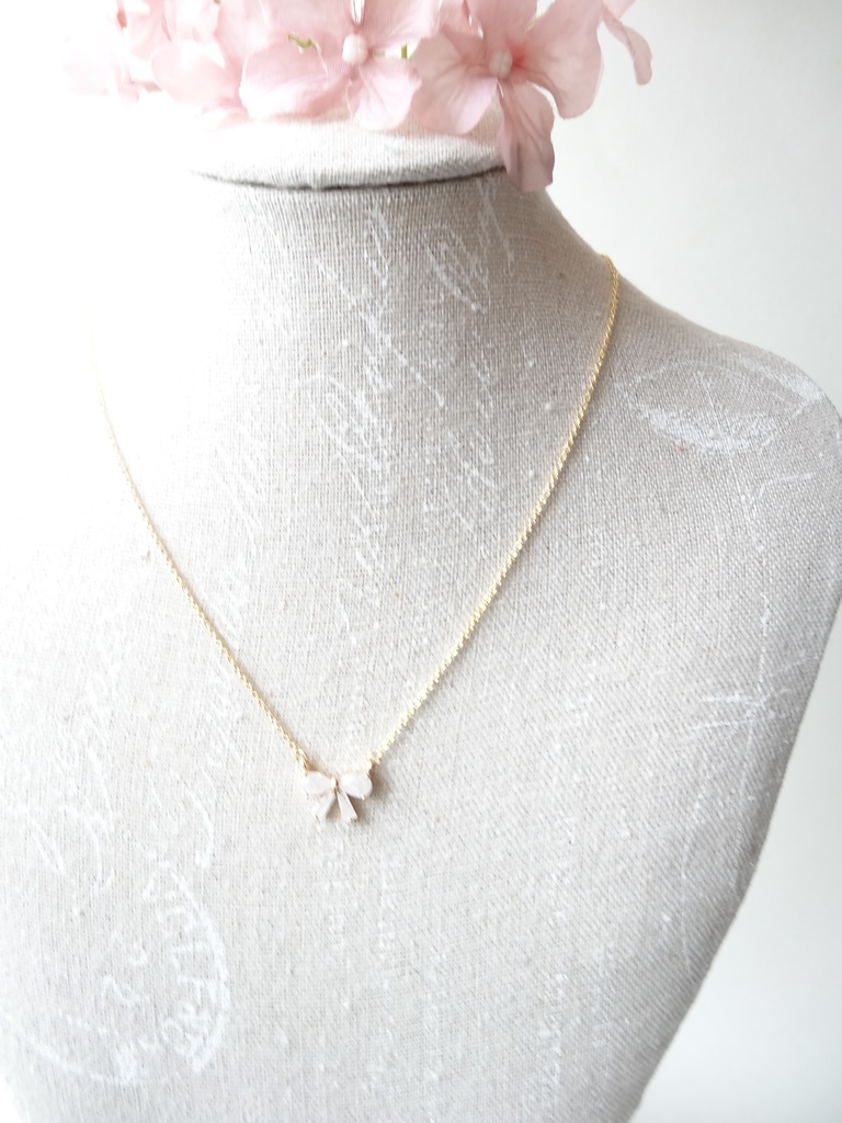 ホワイトリボン