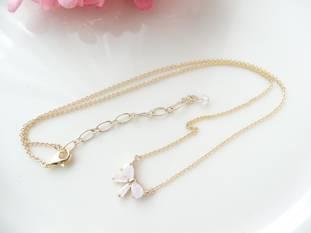 ホワイトリボン