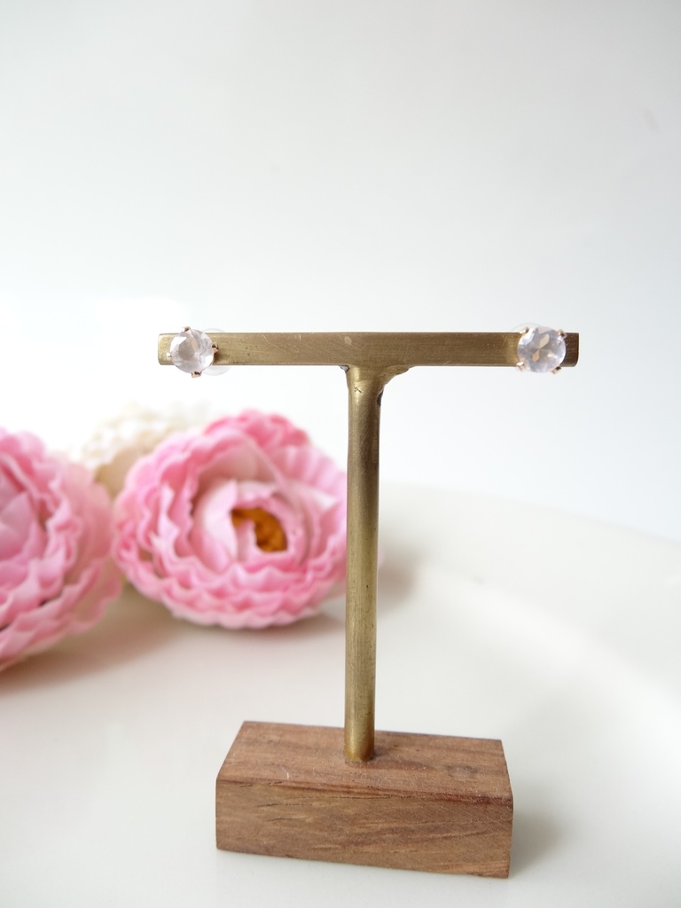 ローズクォーツ&K14gf 一粒ピアス