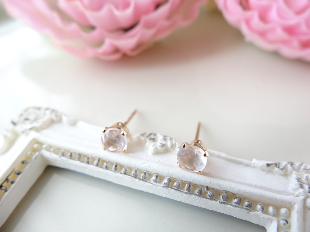 ローズクォーツ&K14gf 一粒ピアス