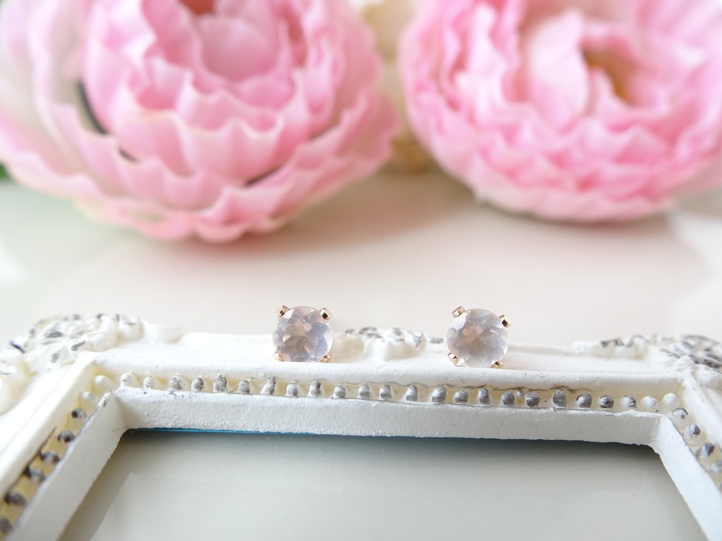 ローズクォーツ&K14gf 一粒ピアス
