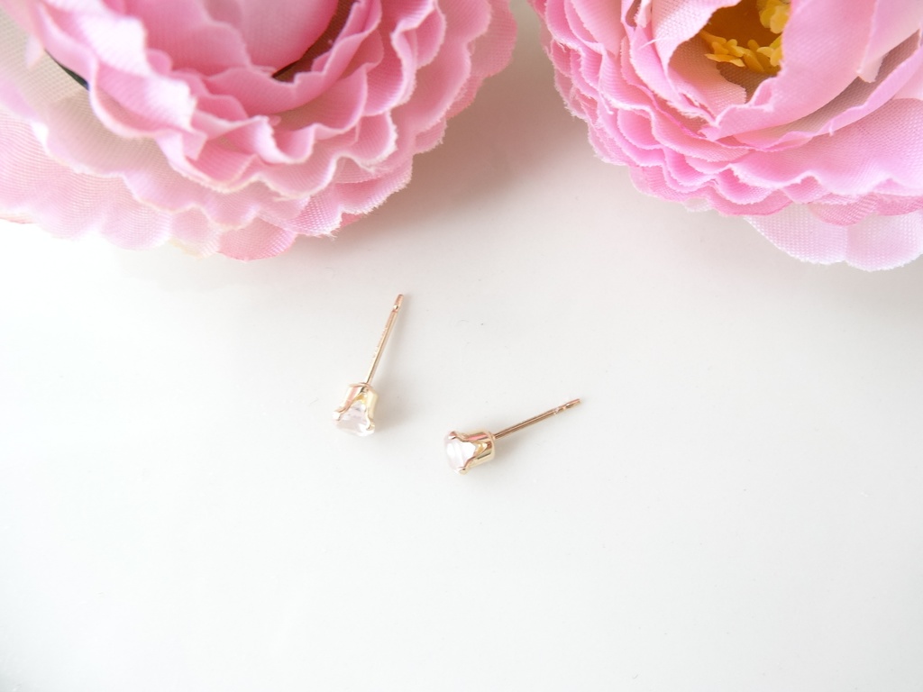 ローズクォーツ&K14gf 一粒ピアス