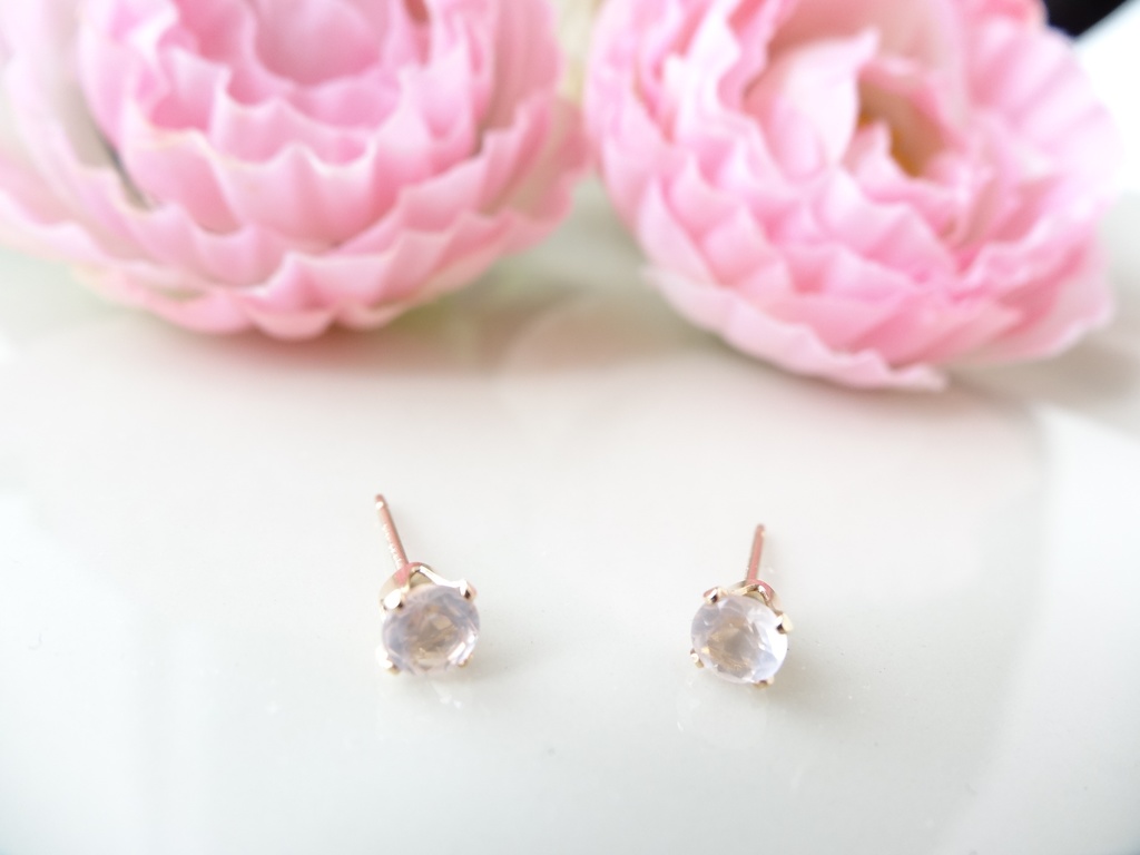 ローズクォーツ&K14gf 一粒ピアス