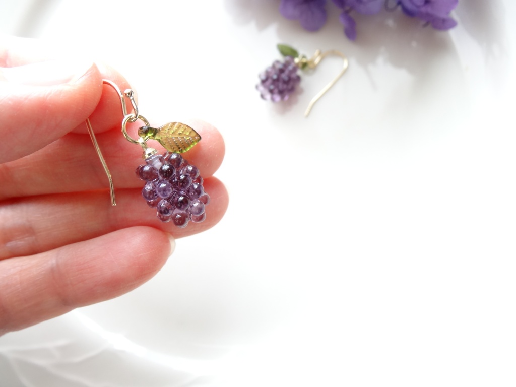 葡萄のピアス(イヤリングOK)
