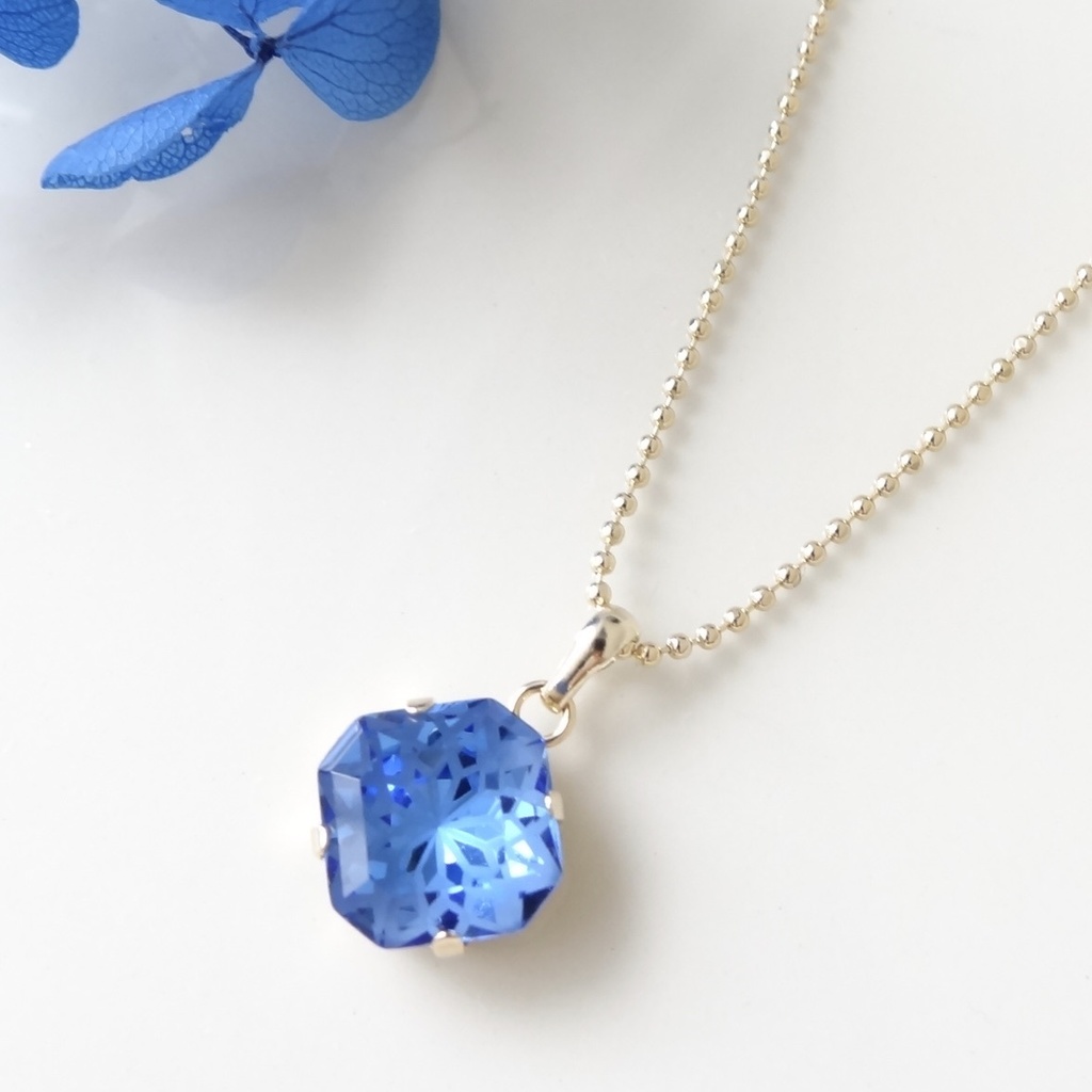 カテドラル ウィンドウ ・サファイアブルー