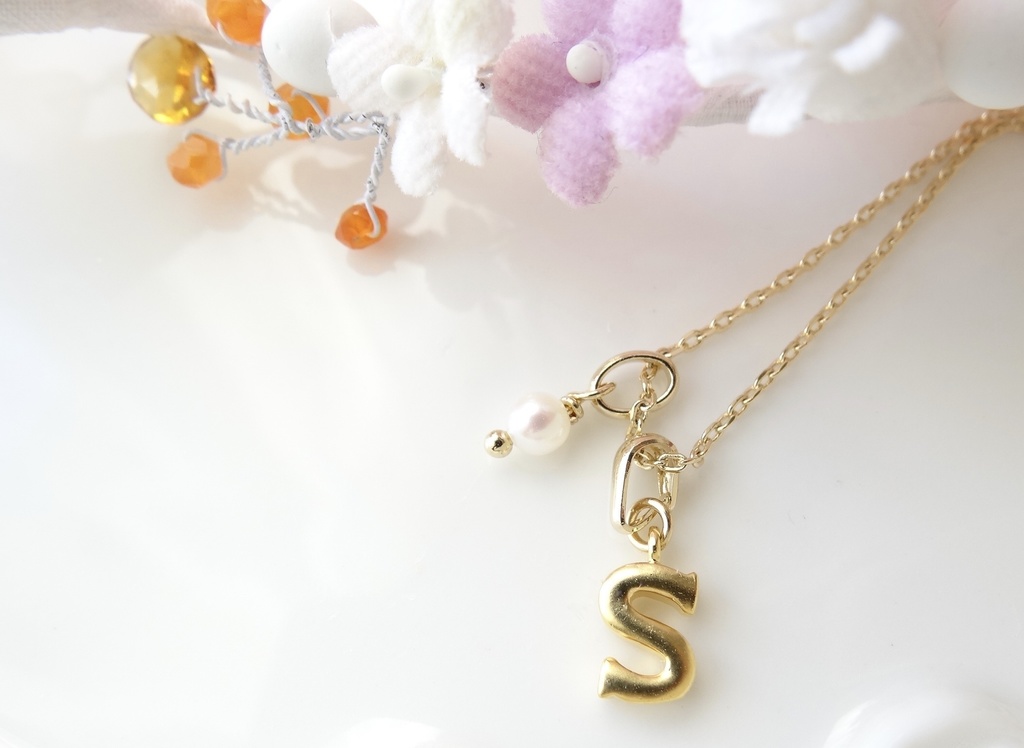 『S』イニシャルプチネックレス