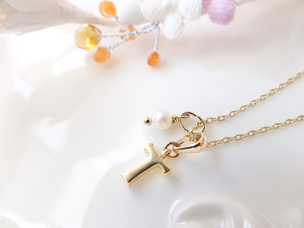 『T』イニシャルプチネックレス