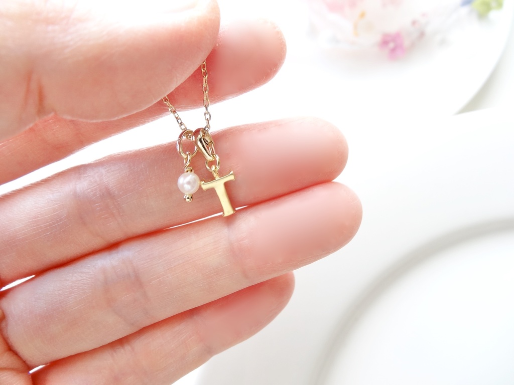 『T』イニシャルプチネックレス
