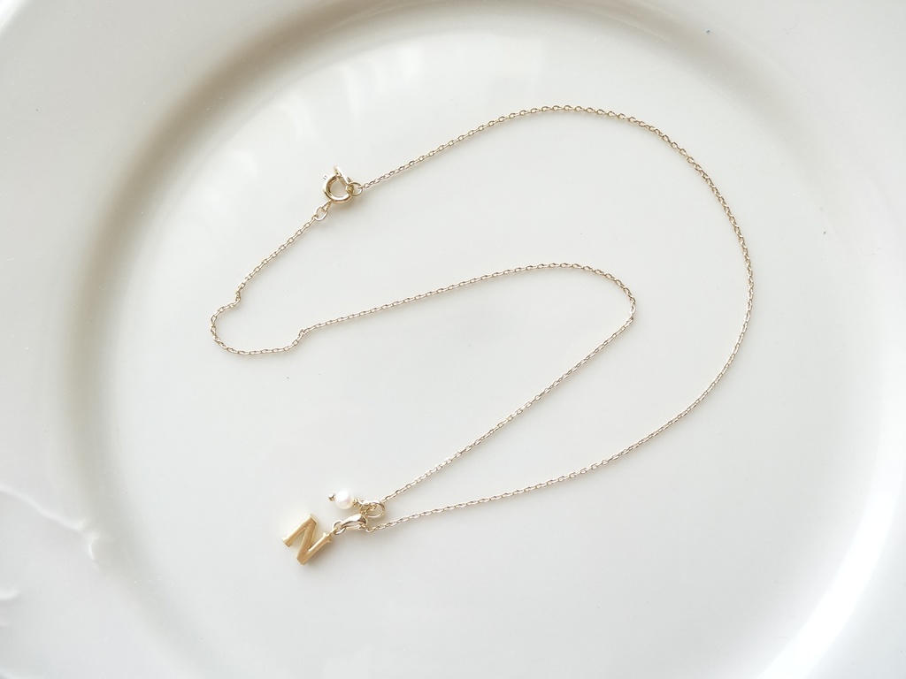 『N』イニシャルプチネックレス