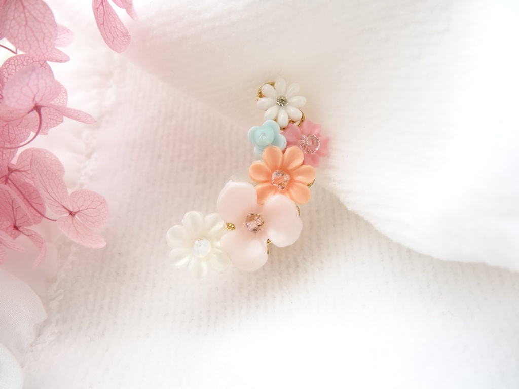 片耳用イヤーカフ・クレセントフラワー・パープル