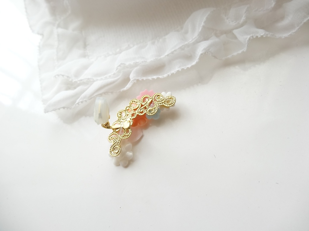 片耳用イヤーカフ・クレセントフラワー・パープル