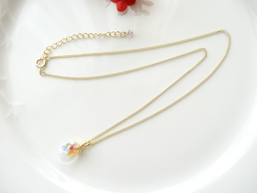 虹色ドロップネックレス