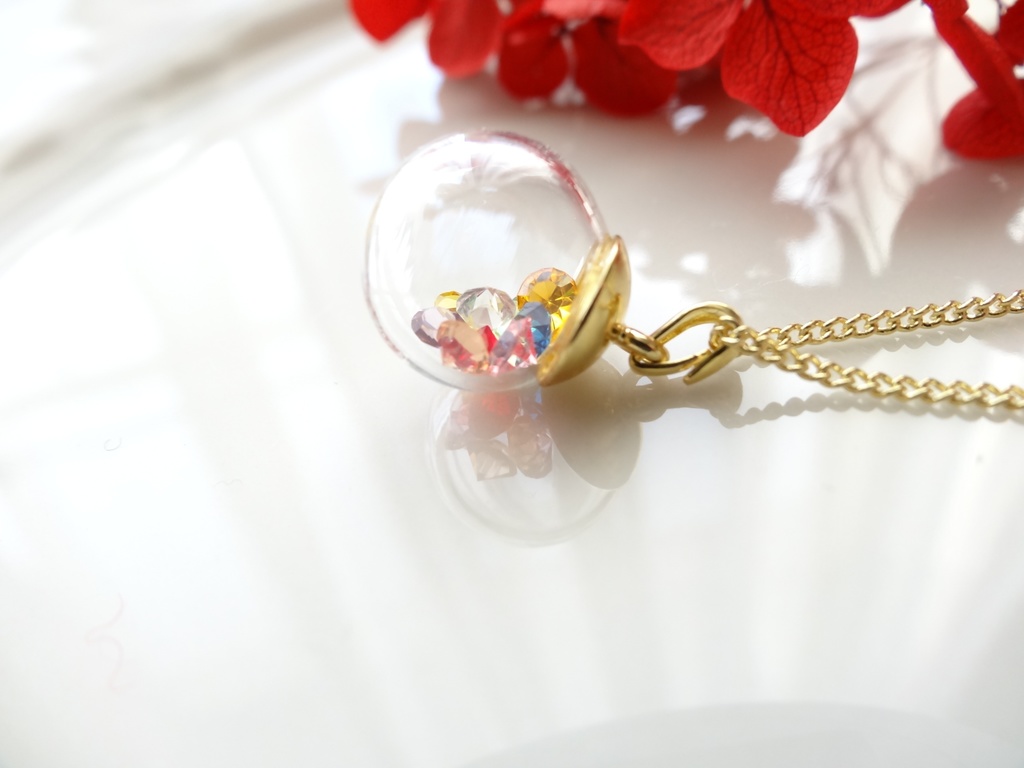 虹色ドロップネックレス