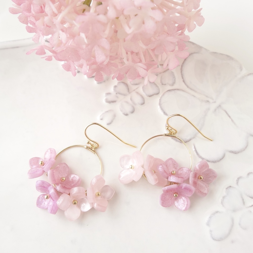 花ゆらピアス② ピンク(イヤリングOK)