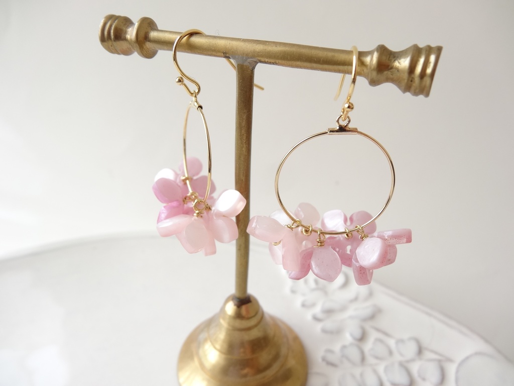 花ゆらピアス② ピンク(イヤリングOK)