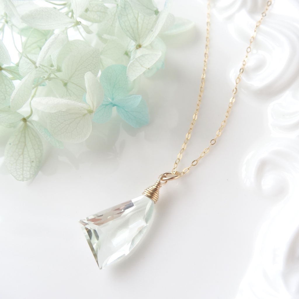 大粒グリーンアメジスト&K14gf・冬の森ネックレス③