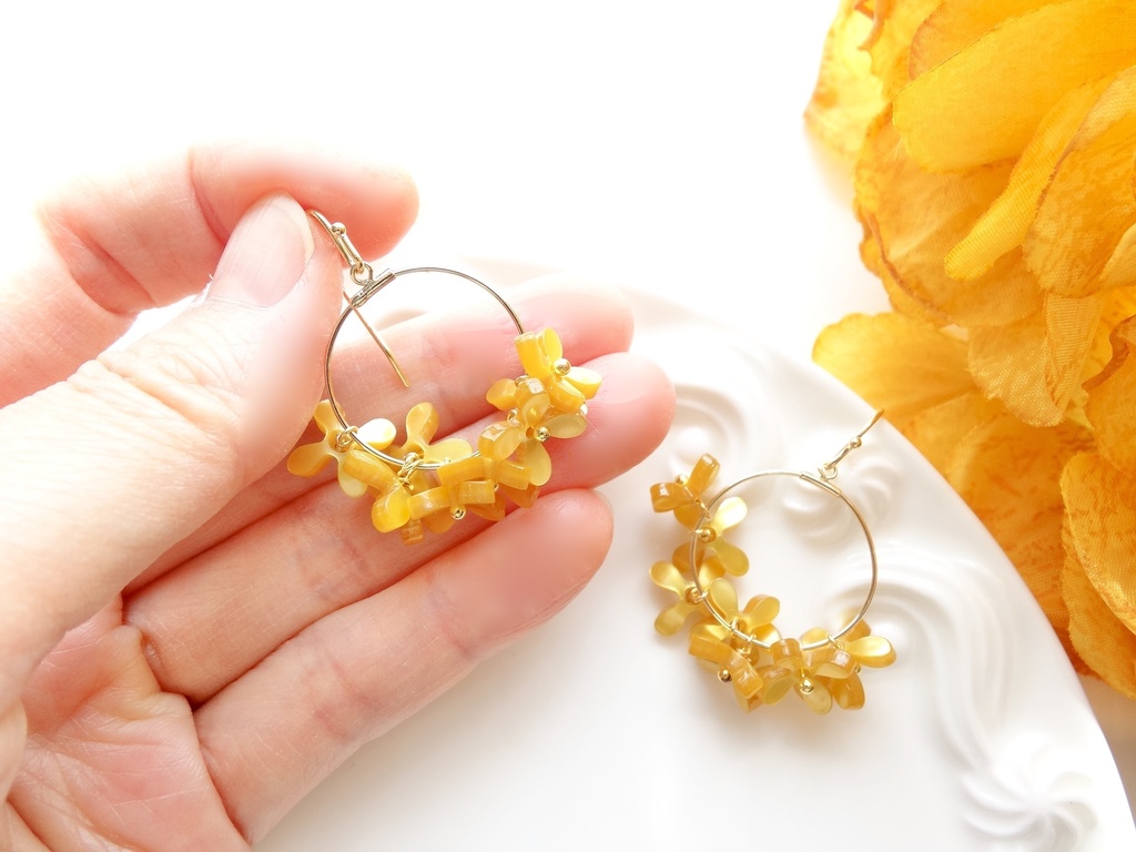 花ゆらピアスー金木犀オレンジー(イヤリングOK)