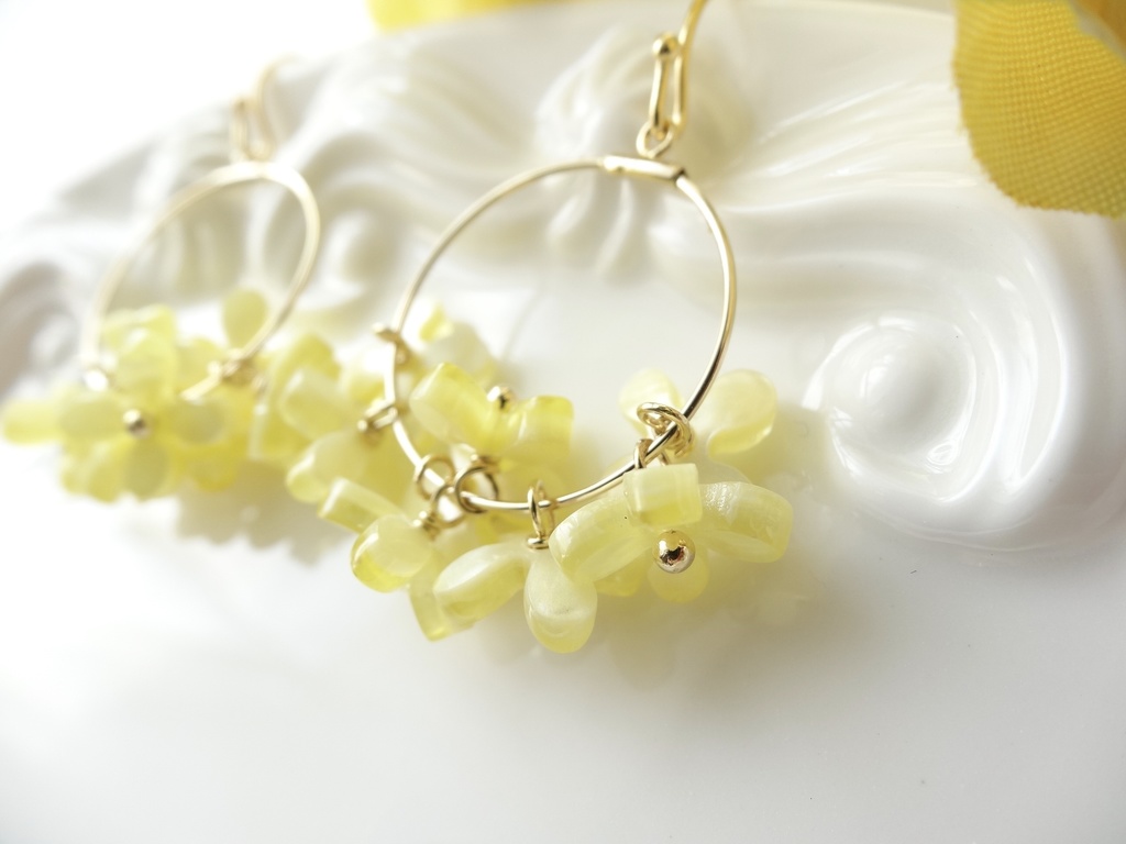 花ゆらピアスーレモン紫陽花ー(イヤリングOK)
