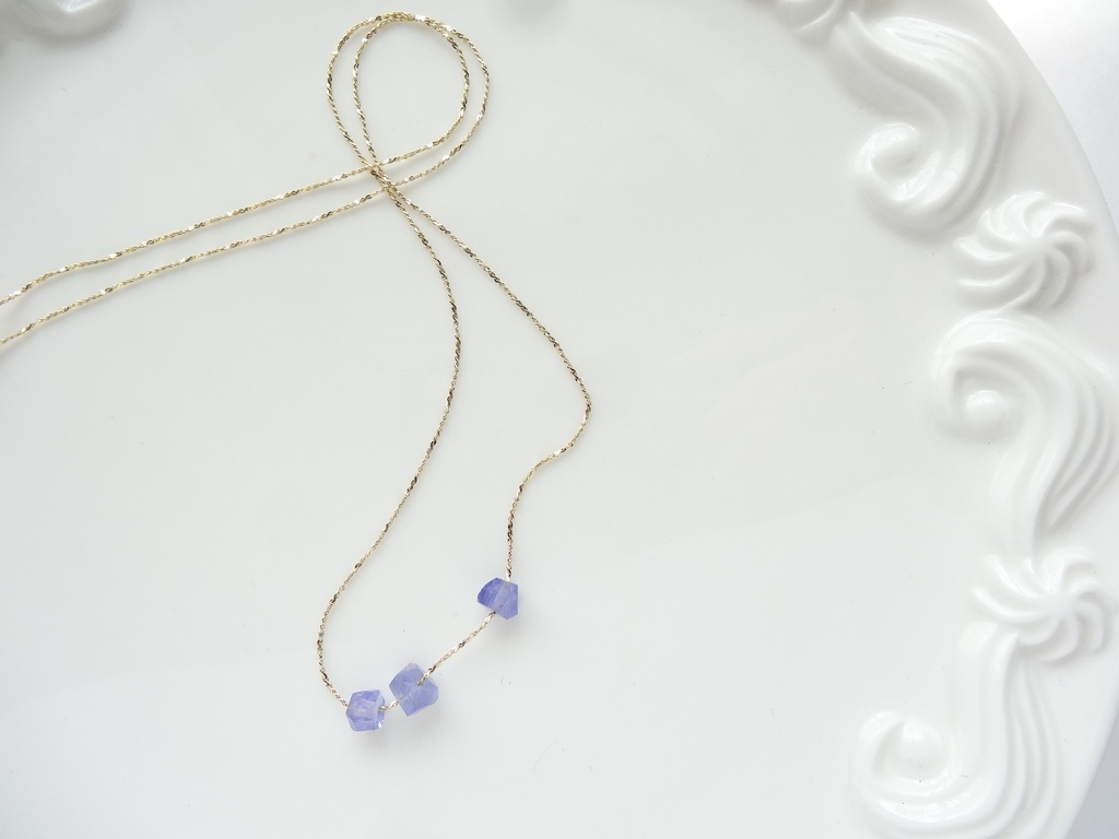 タンザナイトネックレス・ヒヤシンスシード