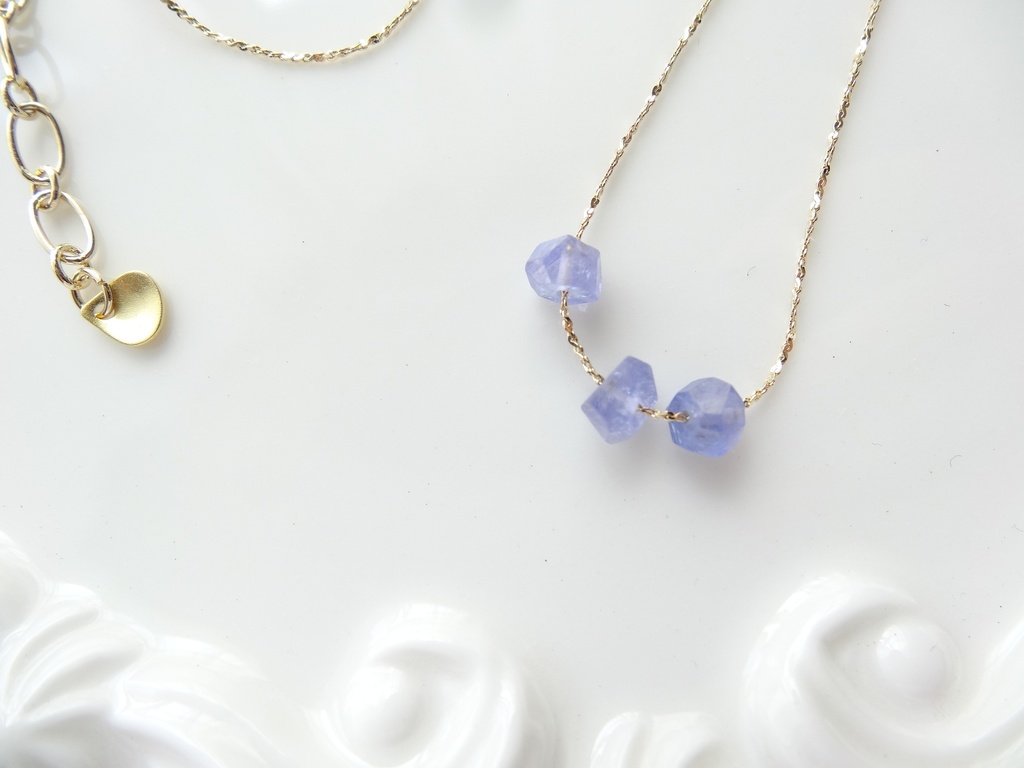 タンザナイトネックレス・ヒヤシンスシード